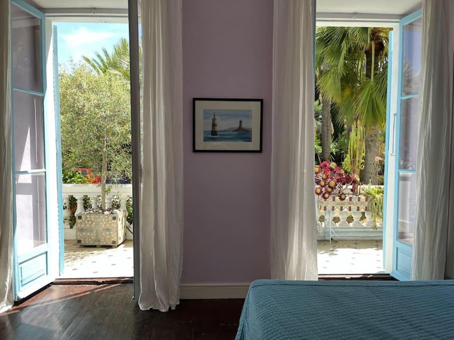 Beautiful Garden Apartment Steps From The Beach 芒通 外观 照片